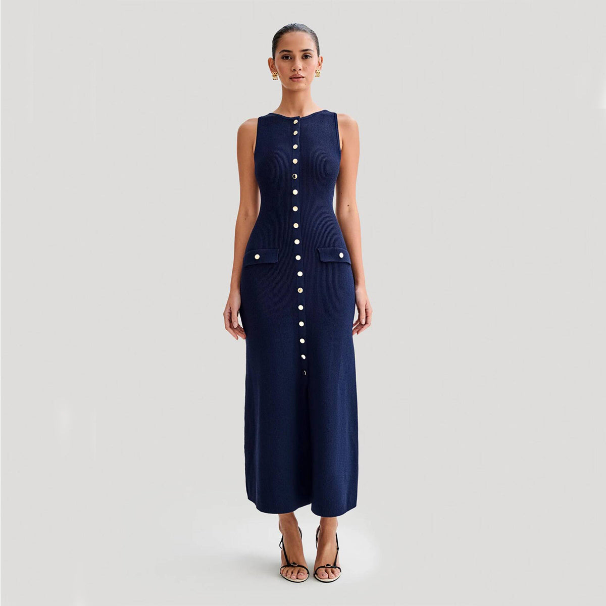 ÉMÉLYNE ROBE LONGUE TRICOTÉE ÉLÉGANTE À BOUTONNAGE CENTRAL