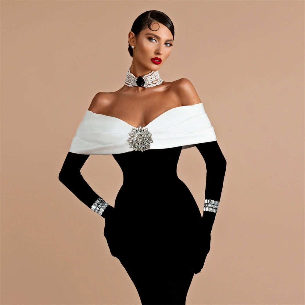 VALENTINE ROBE LONGUE NOIRE ÉLÉGANTE À ORNEMENTS DIAMANTÉS