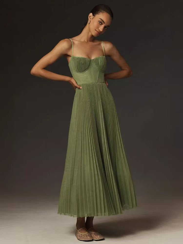 LYS ROBE PLISSÉE ÉLÉGANTE